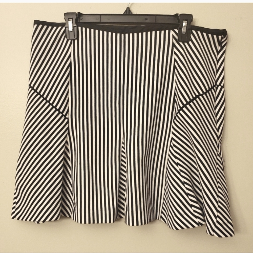 Fit n flare Banana Republic mini skirt sz14